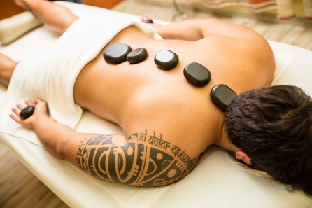 Massage Massage aux pierres chaudes